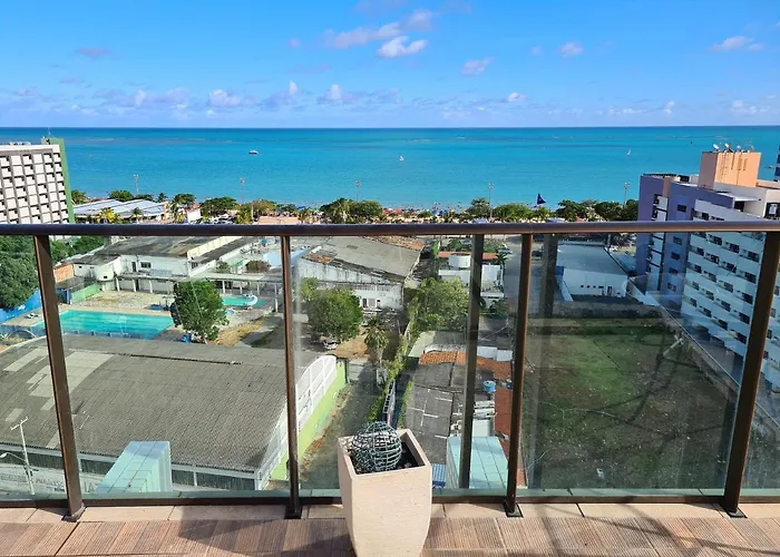 Grande Apartamento Beira-Mar 2/4 Pajucara