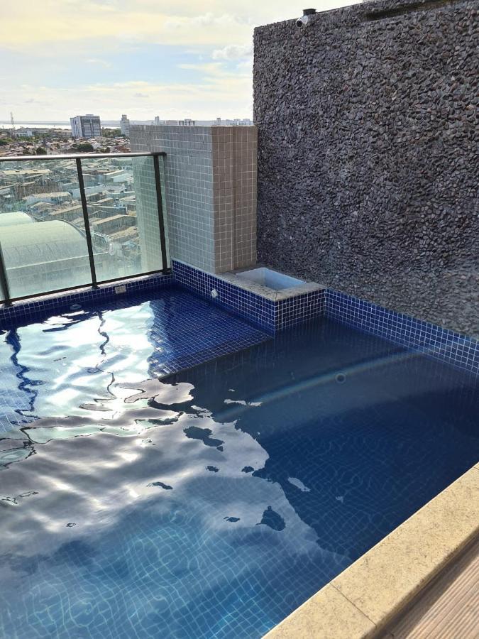 Apartamento Grande Beira-mar 2/4 Pajucara *